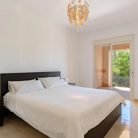 Exquisite With Sea View And Pool ホテル 4*