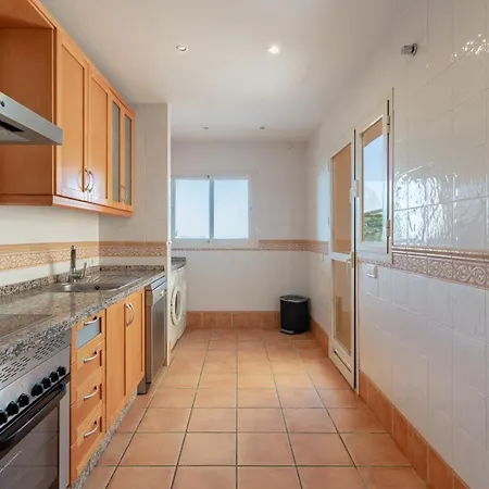 ホテル Exquisite With Sea View And Pool 4*